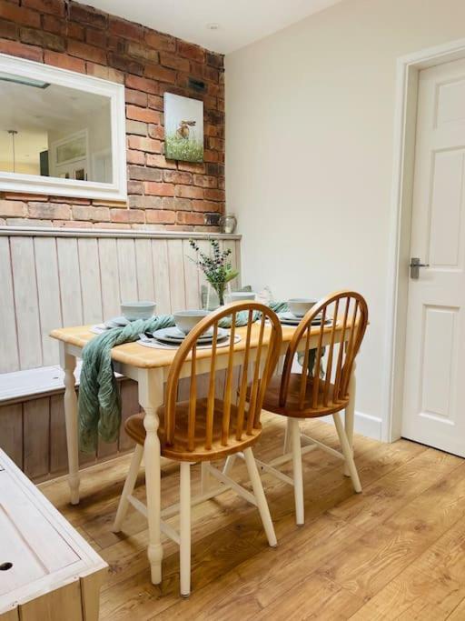 Picturesque Victorian Cottage Worcester Buitenkant foto